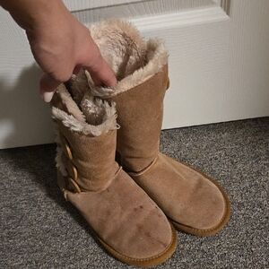 Cozy Tan Suede Women's Boots